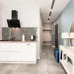 Baltica Heaven By 2Homerent - Przestronne Apartamenty Premium Przy Samej Plazy דירה *